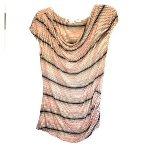 Short sleep scoop neck